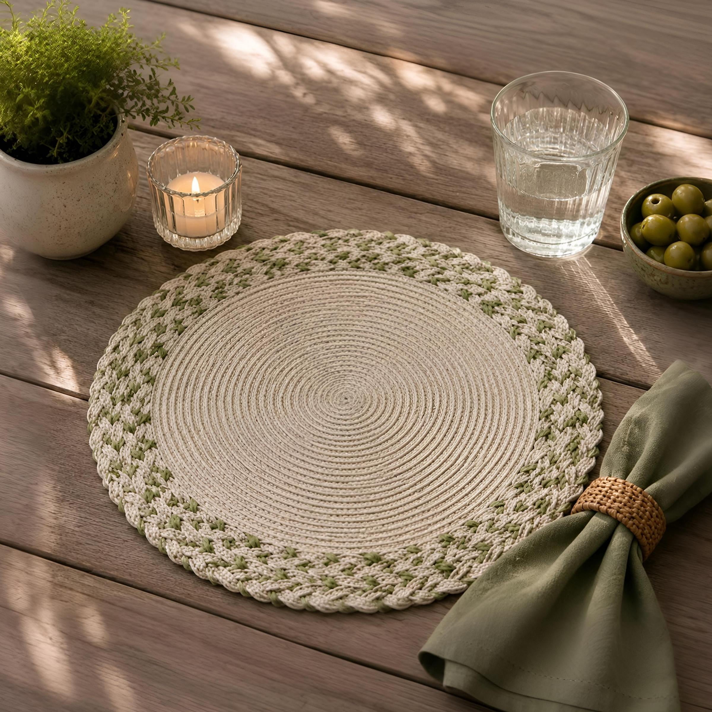 Dainty Home Set of 6 Placemats | Elegant and Durable | 15x15 in Round Woven Non-Slip Washable Place Mats | Tear-Resistant Heat | Resistant Placemats