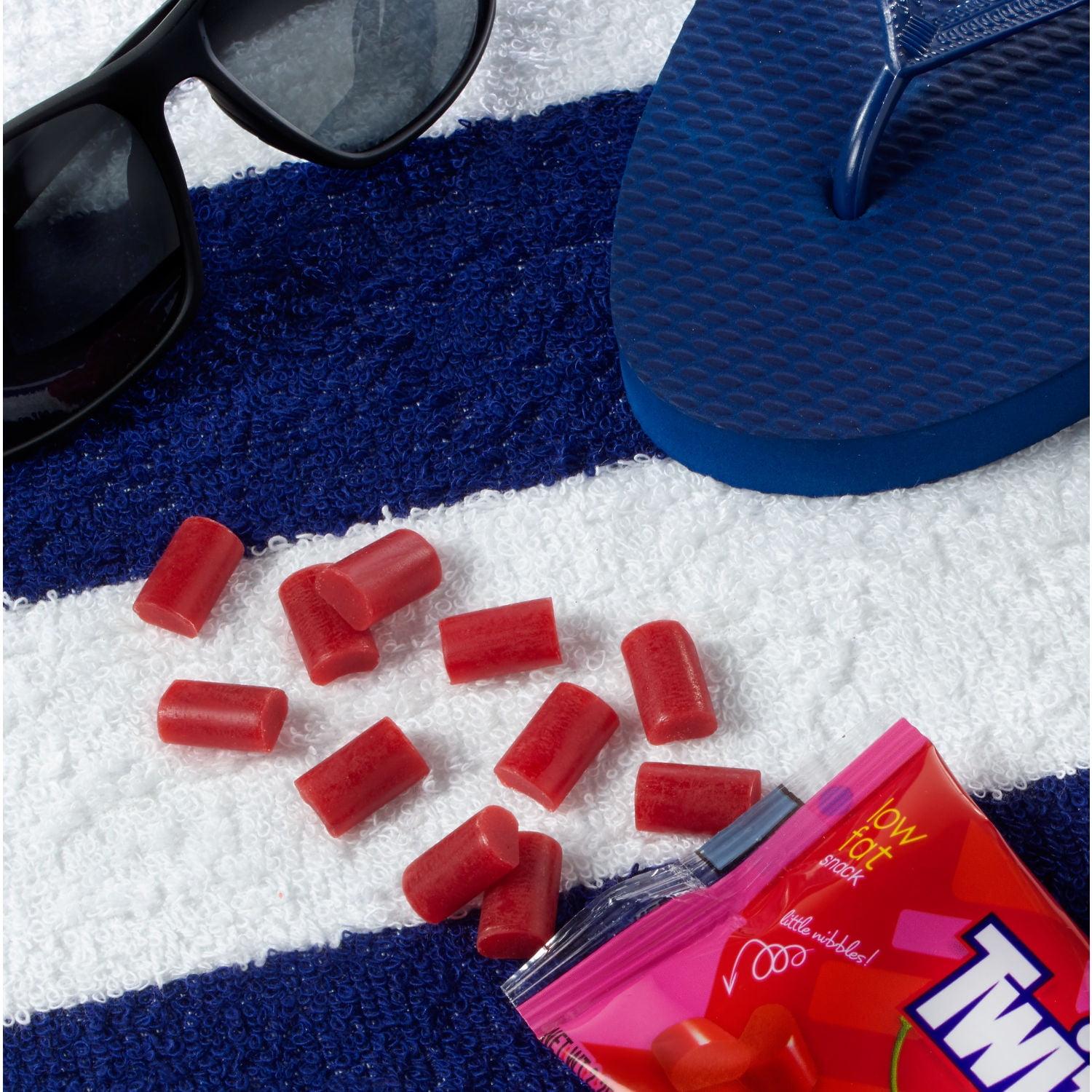(6 pack) TWIZZLERS NIBS Cherry Flavored Licorice Style Candy Bag, 6 oz