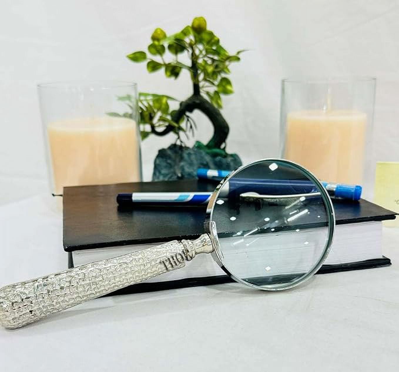 Large, antique, sterling Silver handle magnifying glass hallmarked London 1917. Ideal gift and desk accessory