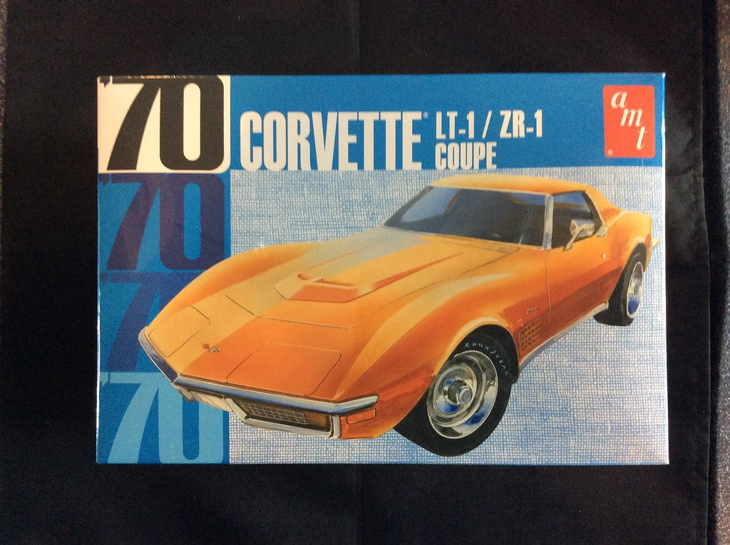 AMT 1097 1:25 Scale Model Kit - 1970 Corvette LT-1 / ZR-1 COUPE ...