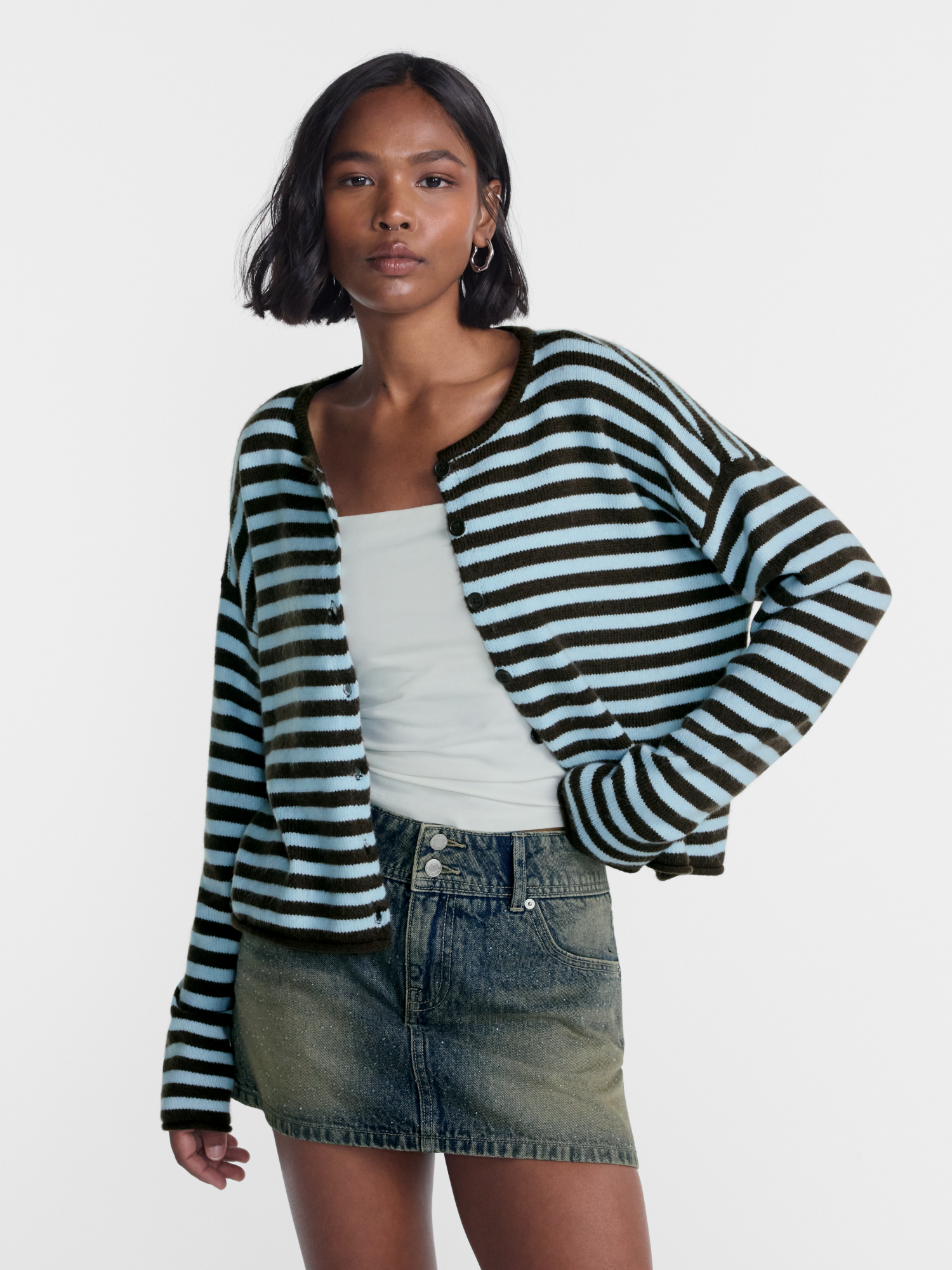 No Boundaries Women's Boxy Fit Button Front Cardigan photo 1