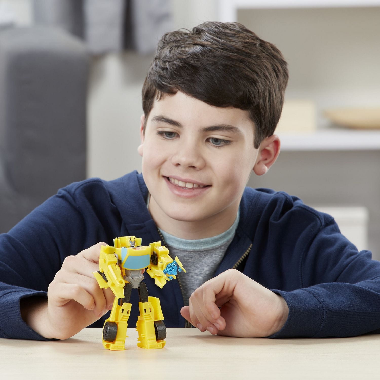 Transformers Cyberverse - Bumblebee de classe guerrier