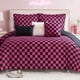 thumbnail image 1 of Juego de Ropa de Cama Juicy Couture Rey Reversible con Diseño de Tablero 6 Piezas, 1 of 9