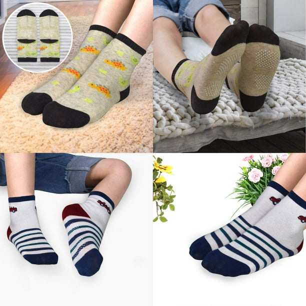 Baby socks hotsell with grips walmart