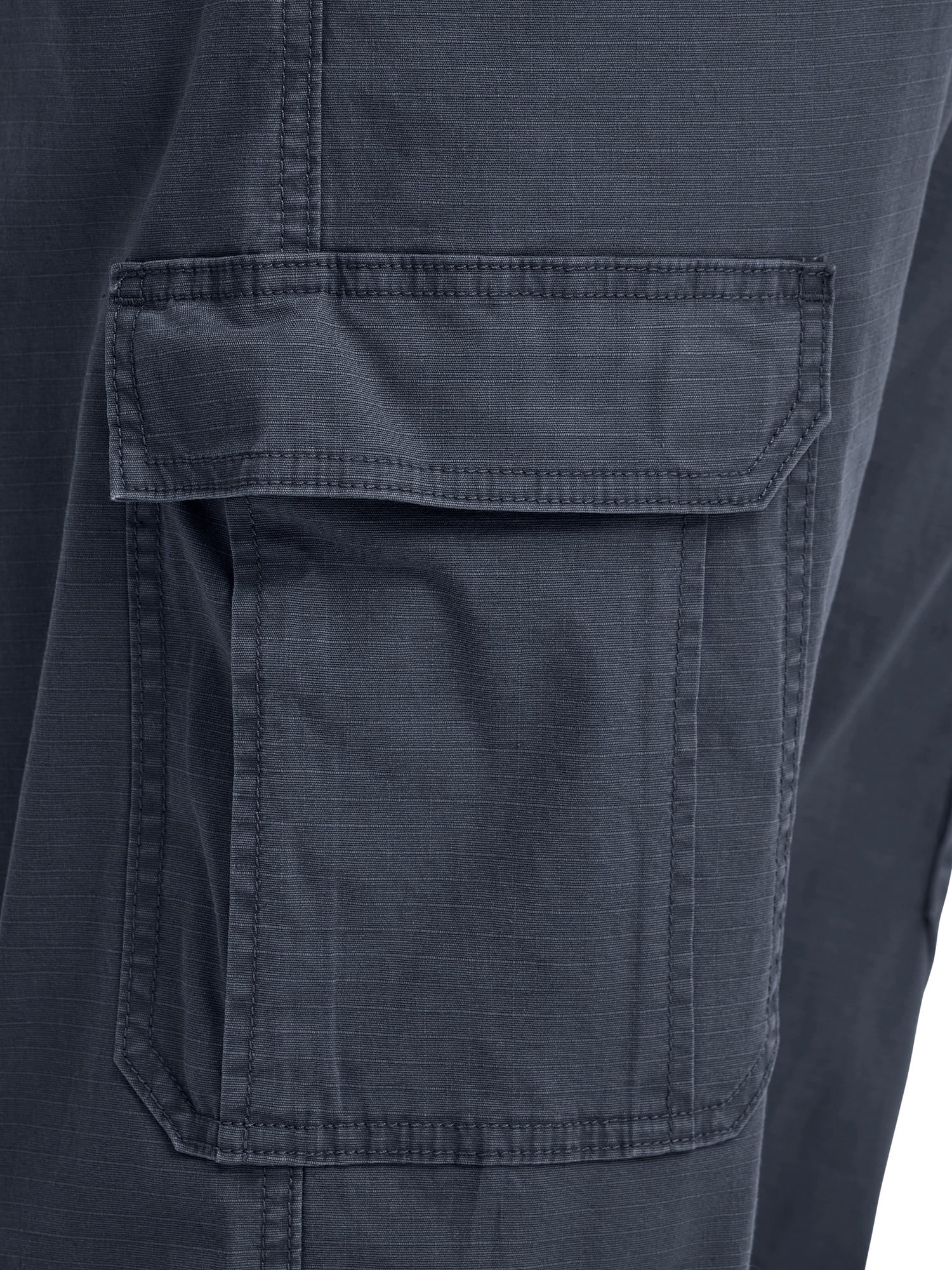 Wrangler Men's and Big Men's Relaxed Fit Cargo Pants With Stretch