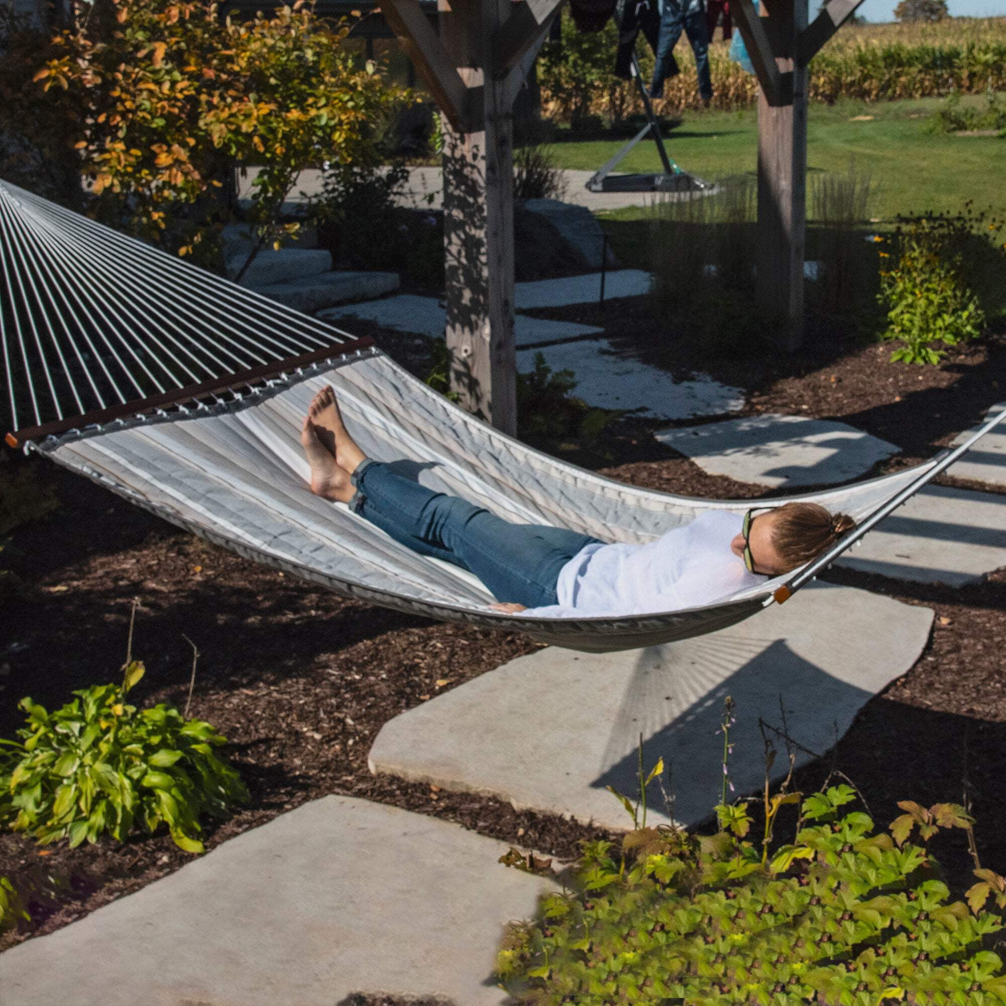 Vivere Sunbrella Double Quilted Spreader Bar Hammock - Dove
