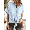thumbnail image 1 of Chemise à Manches Courtes en Jean Bleu Ciel pour Femmes, 1 of 11