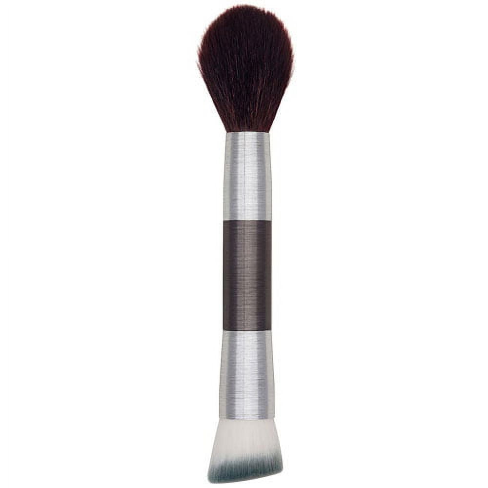 Le Petit Pinceau Retouch by Chanel for Women - 1 Pc Brush