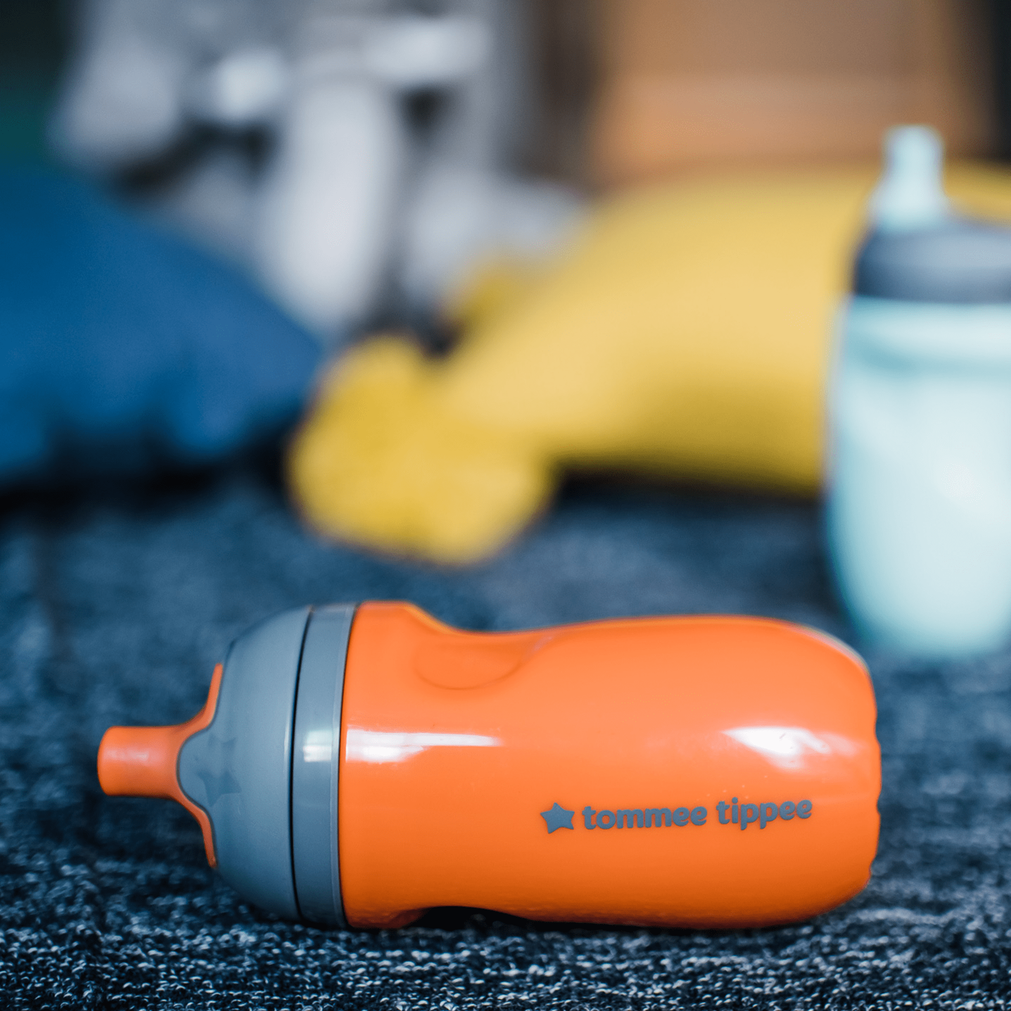 Tommee Tippee Insulated Sportee Toddler Water Bottle with Handle, Boy — 12m+, 2ct