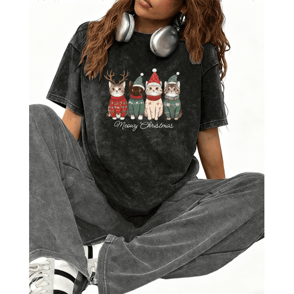 Women's Black Christmas Cat Graphic T Shirt, Meowy Holiday Tee S-3XL