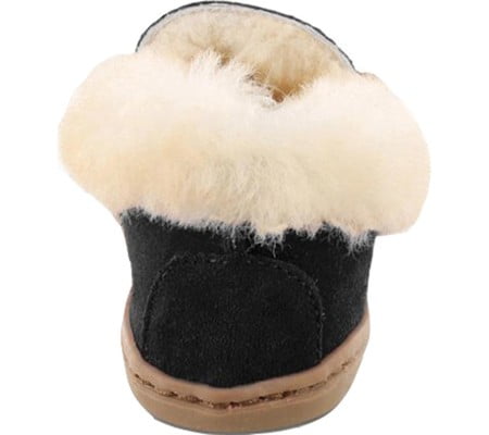minnetonka women's alpine sheepskin moccasin