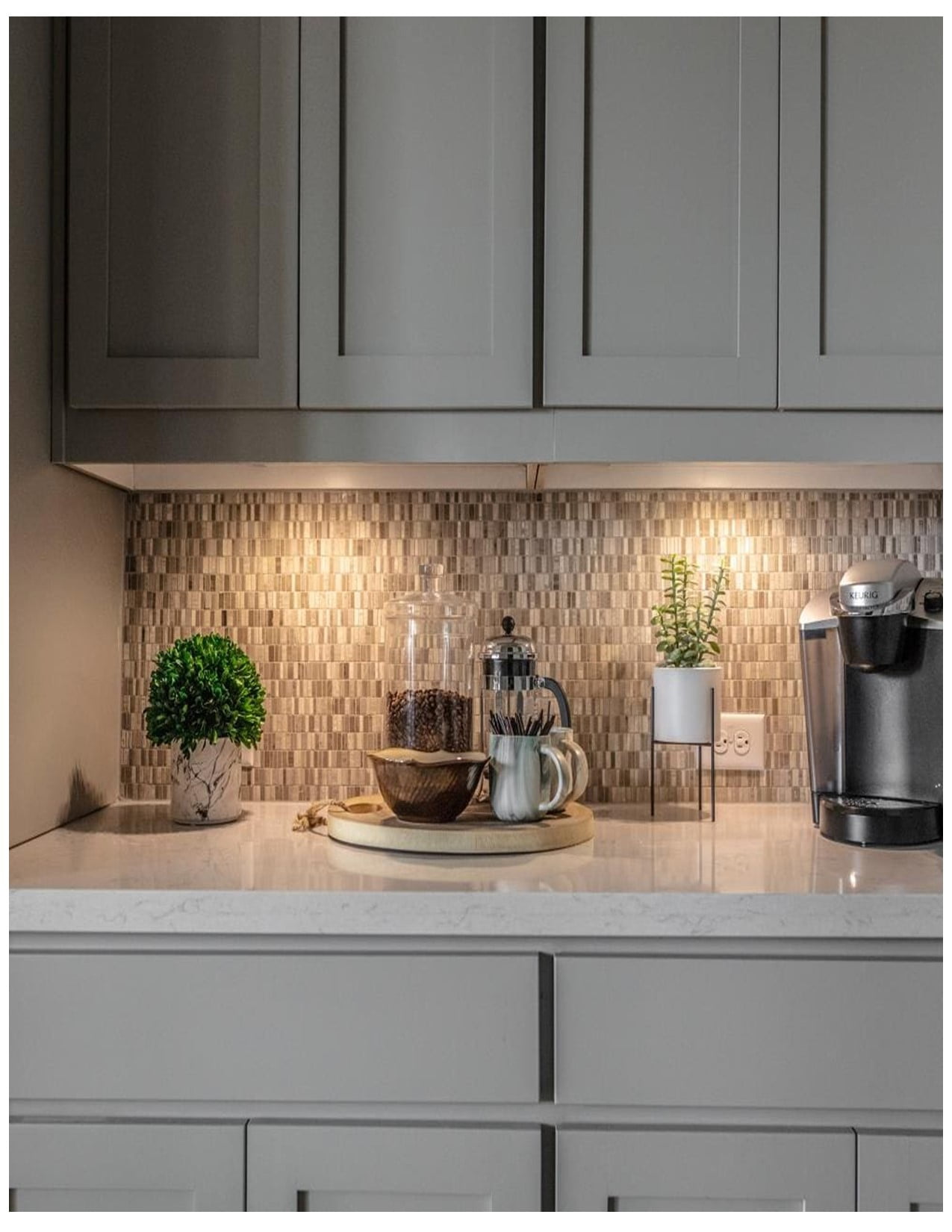 ETI 12” Linkable, Beam Adjustable Under Cabinet LED Light, 300 Lumens, Triac Dim: 3000K to 2000K, Direct Wire or Plug-in, Energy Star, 53502111