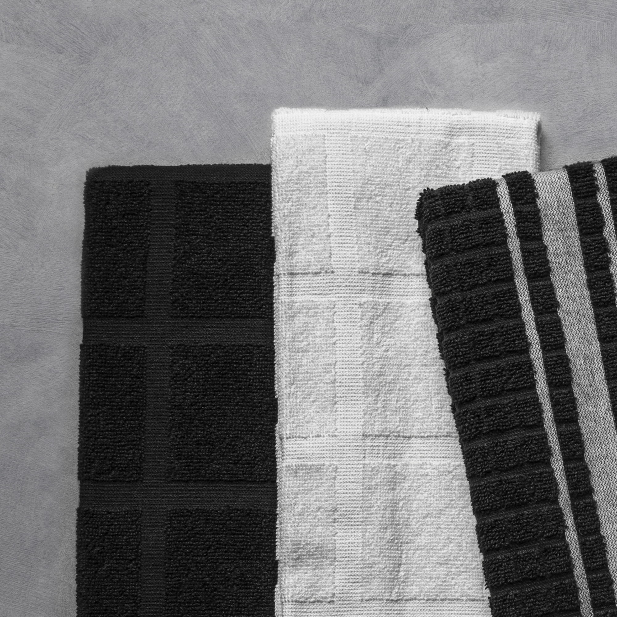 Thyme & Table Kitchen Towels, White & Black, 5 Pack Set