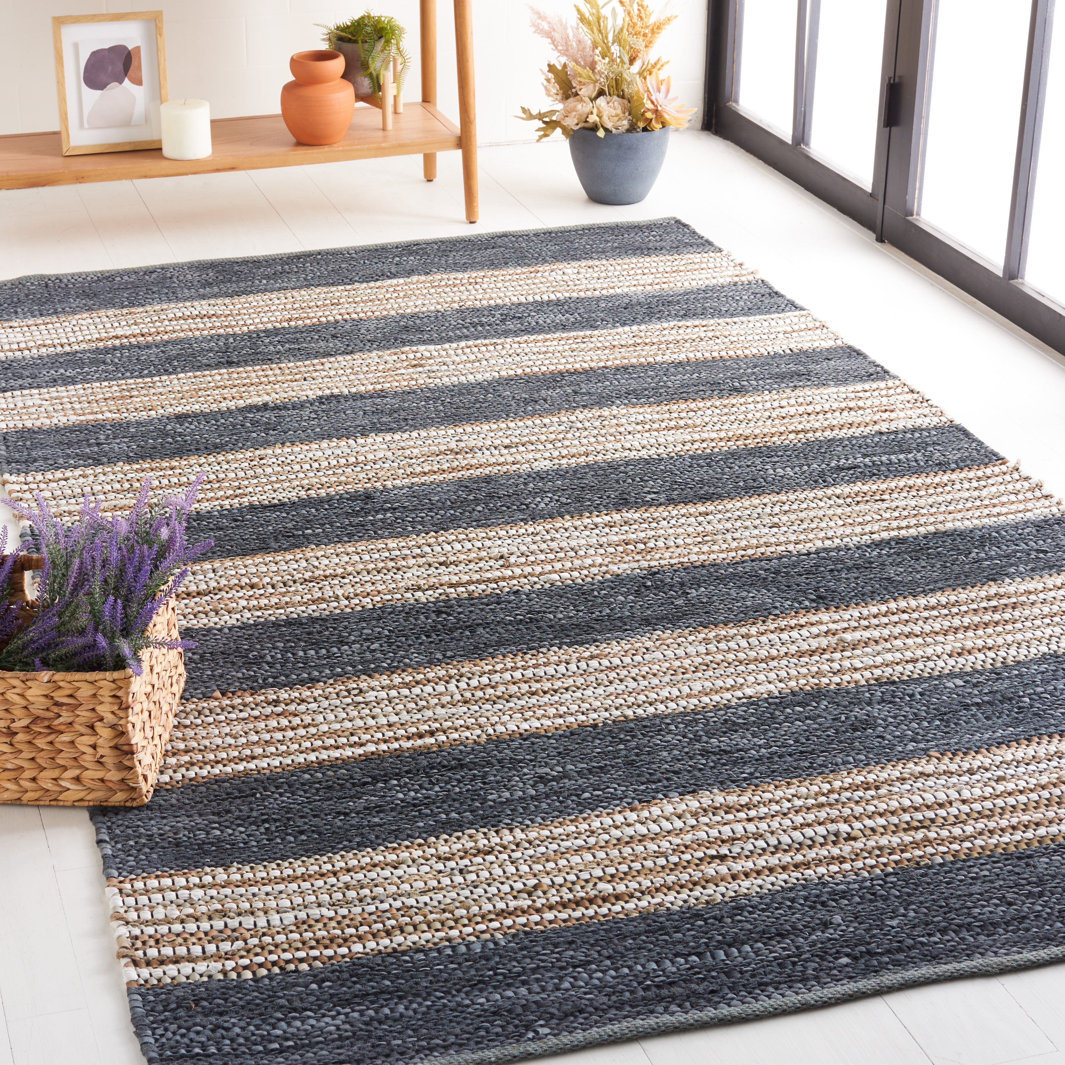 SAFAVIEH Vintage Leather Henley Striped Area Rug, Dark Grey/Natural, 4' x 6'