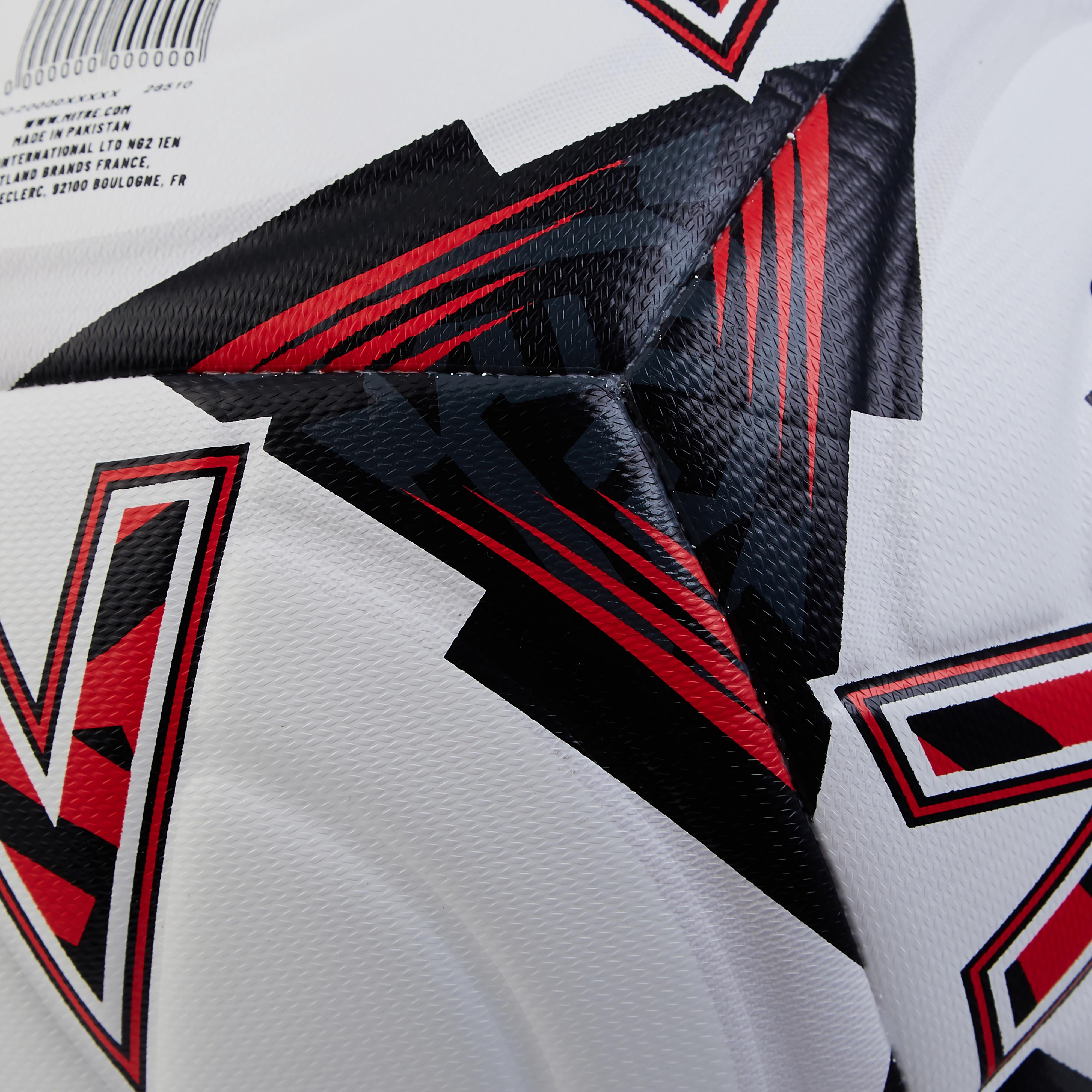 Mitre Impel Evo Training Soccer Ball – All-Weather Performance for Grass or AstroTurf – Soft-Touch Foam & Hyperflow Grooves – Size 3,4,5