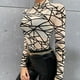 thumbnail image 5 of Mujeres moda casual manga larga cuello alto delgado pura malla yugo camiseta top blusa pulóver Pompotops FGAJ3338, 5 of 9