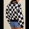 thumbnail image 4 of Suéter Corto A Cuadros con Botones y Crochet para Mujer, Top de Verano con Bloques de Color. Negro L, 4 of 7