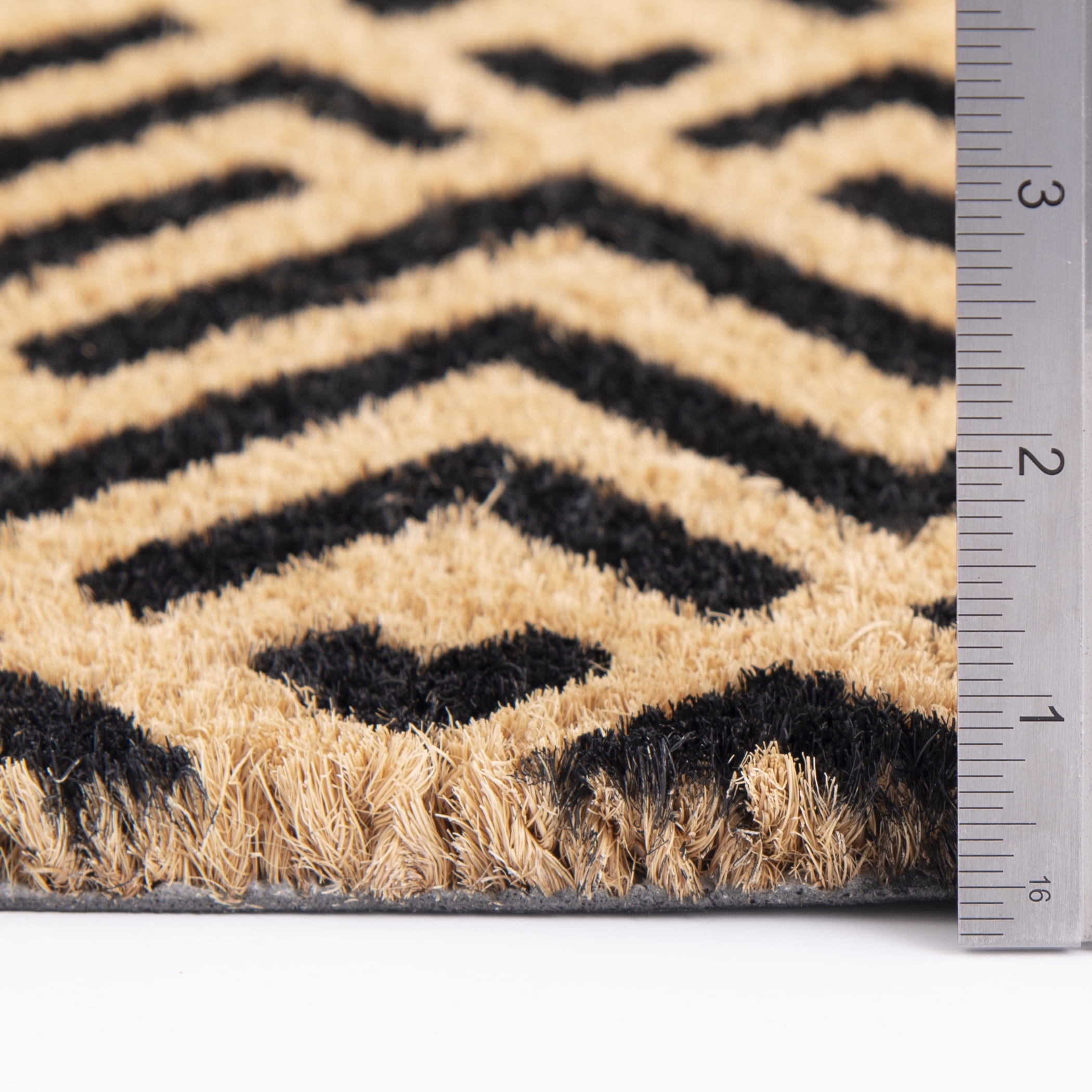 Mainstays Black Geometric Triangle Pattern Coir Outdoor Doormat, 18"x30"