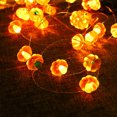 thumbnail image 1 of Luces de Halloween 3D tipo Jack-o-Lantern, 4 m, 40 LED, cadena de luces naranjas a pilas para fiestas de Halloween en interiores, otoño, cosecha al aire libre y decoraciones de Acción de Gracias., 1 of 5