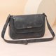 thumbnail image 4 of Bolso bandolera de cuero para mujer, bolso cruzado informal, bolso de viaje de trabajo (gris), 4 of 5