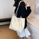 thumbnail image 4 of Bolso de mano de color sólido de alta calidad y combinable para mujer, nuevo estilo 2025, bolso de un solo hombro para madre e hijo, informal, de gran capacidad y sencillo para desplazamientos, 4 of 5