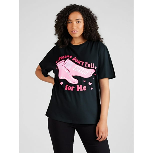 The "Please Don't Fall in Love with Me" Valentine's Day Nurse T-shirt - Pure Cotton, Heart-shaped Non-slip Sock Design, Short Sleeve, Crew Neck