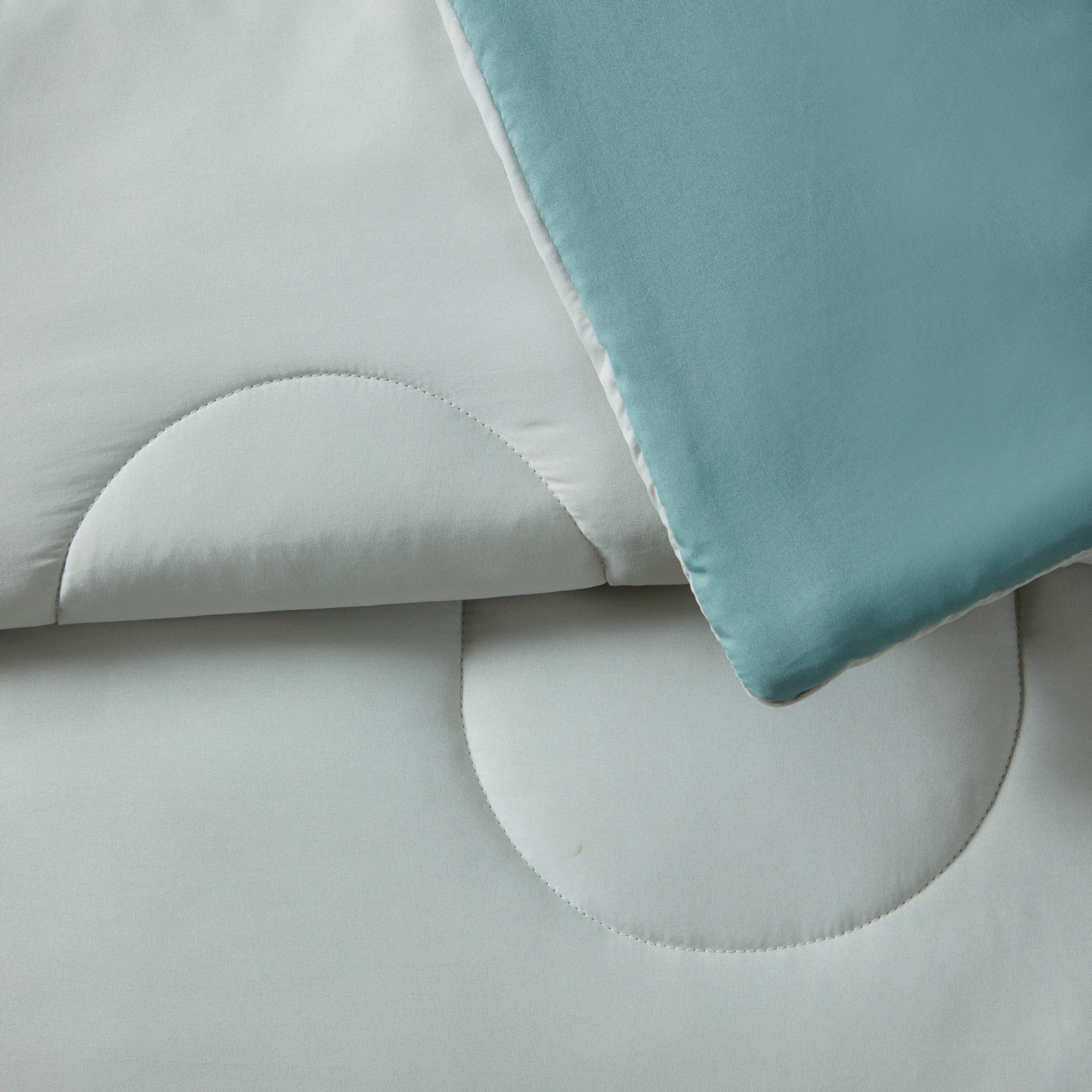 Mainstays Sage Green 3 Piece Bed in a Bag Comforter Set With Sheets, Twin/Twin XL