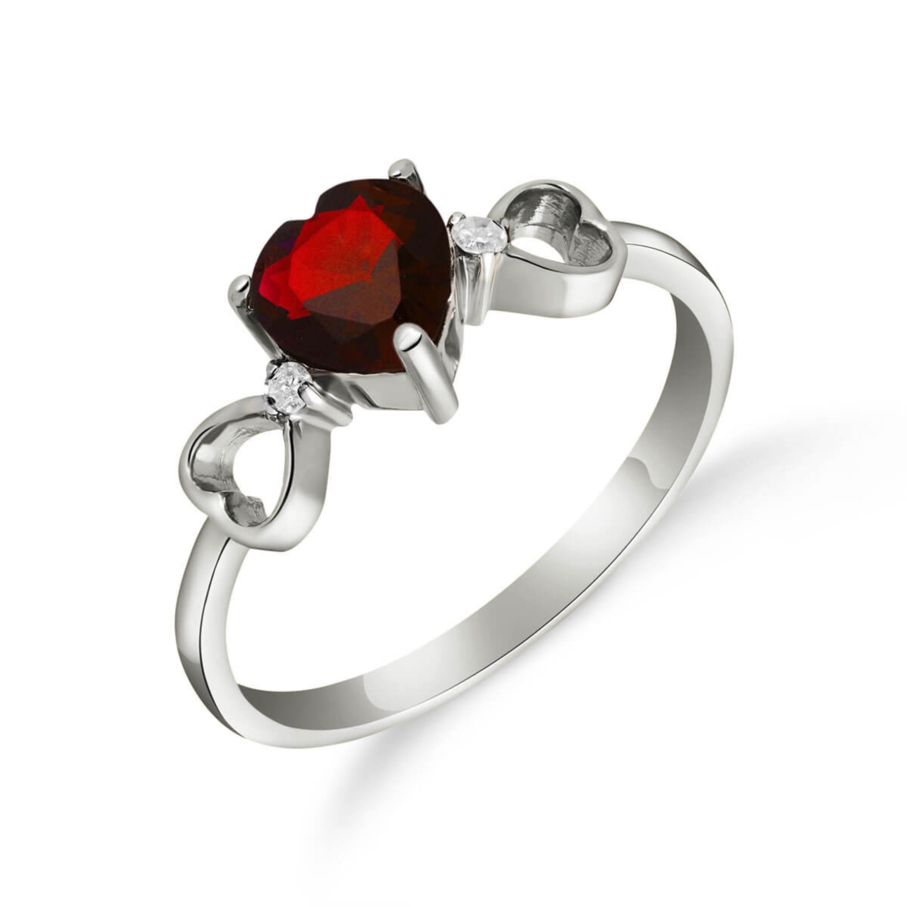 Heart shaped garnet ring hotsell white gold