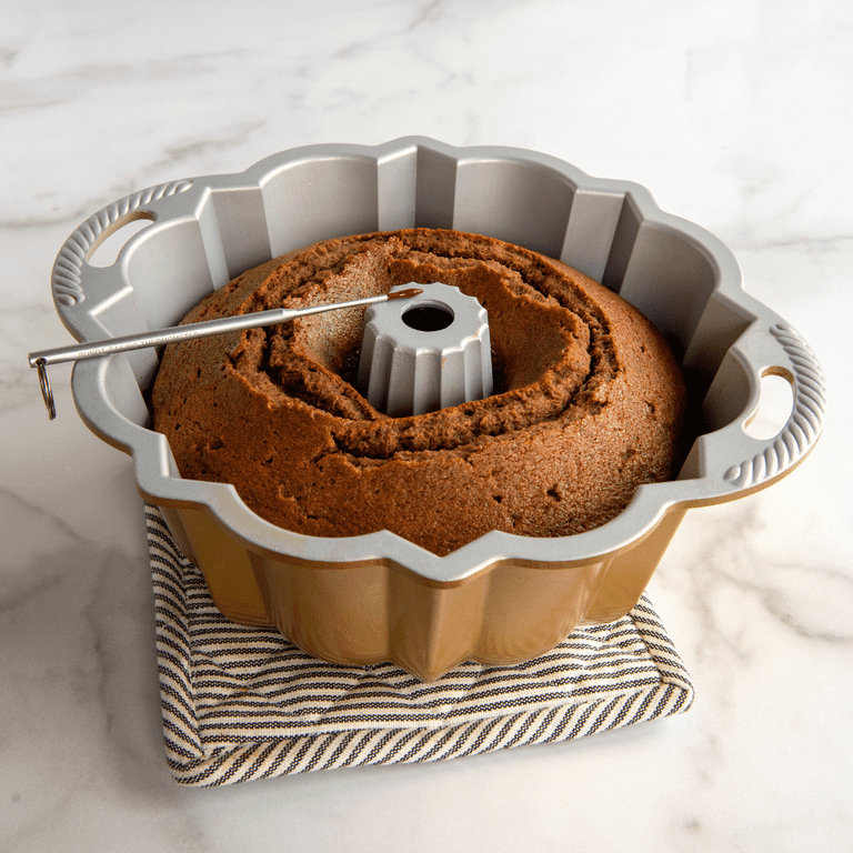 Nordic Ware 8 X 3.5X 0.25 Reusable Bundt Cake Thermometer