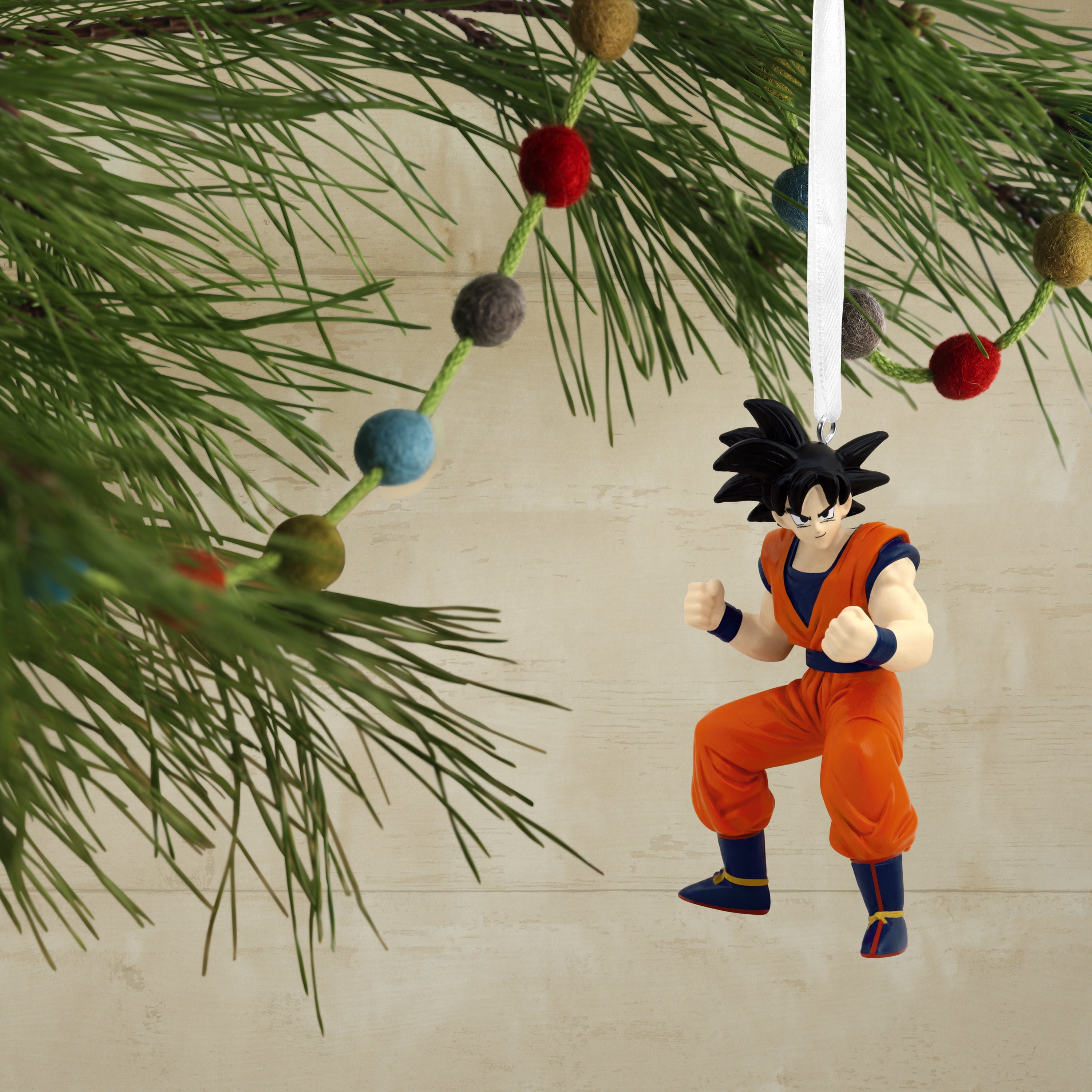 Hallmark Christmas Ornament (Dragon Ball Z Saiyan Saga Goku), 1 Count