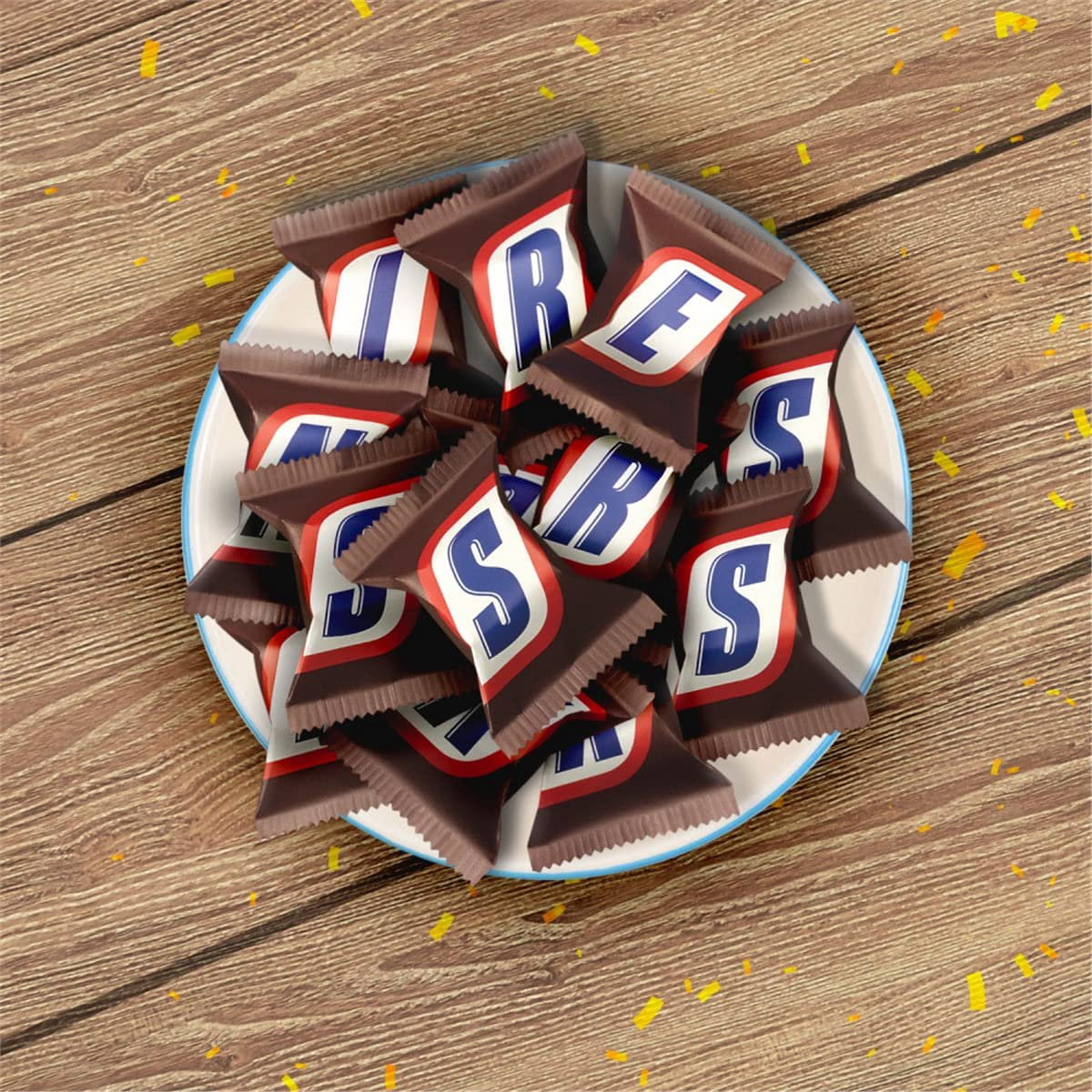 Snickers Minis Chocolate Caramel Candy Bars - Individually Wrapped Candy - with Roasted Peanuts, Nougat, Caramel, and Milk Chocolate  Bulk Candy 2 Pound