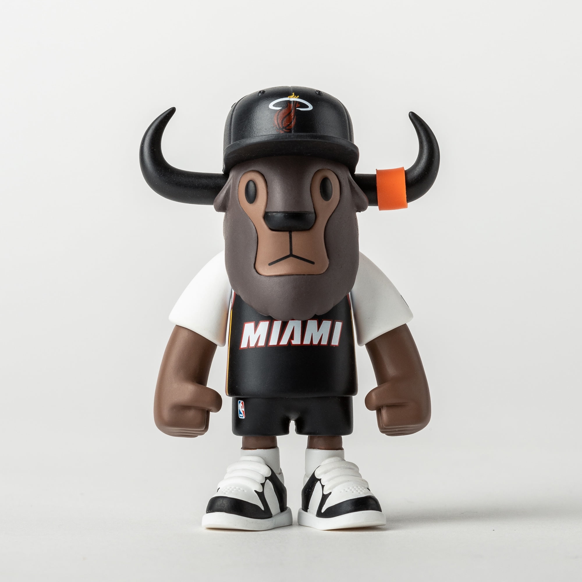 5 Surprise NBA Series1 LeBron James Toy Figurine (White Away