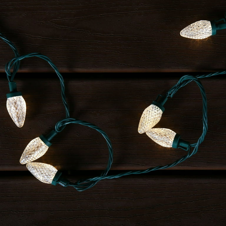 GE Energy Smart 100-Count 66-ft Warm White LED Plug-In Christmas String Lights GE Energy Smart 100-Count 66-ft Warm White LED Plug-In Christmas String Lights