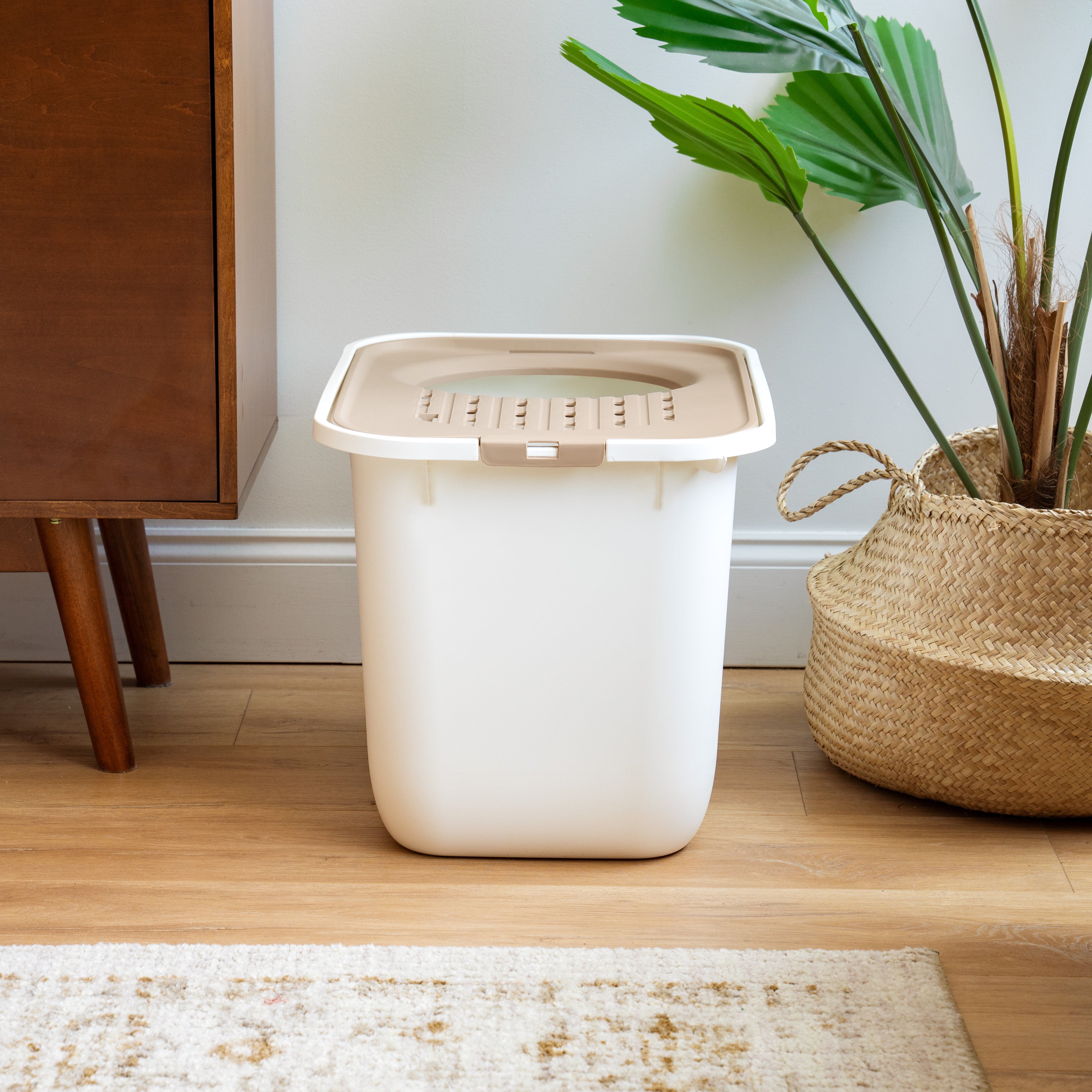 IRIS Large Top Entry Cat Litter Box | Litter Catching Lid Enclosure, White/Beige