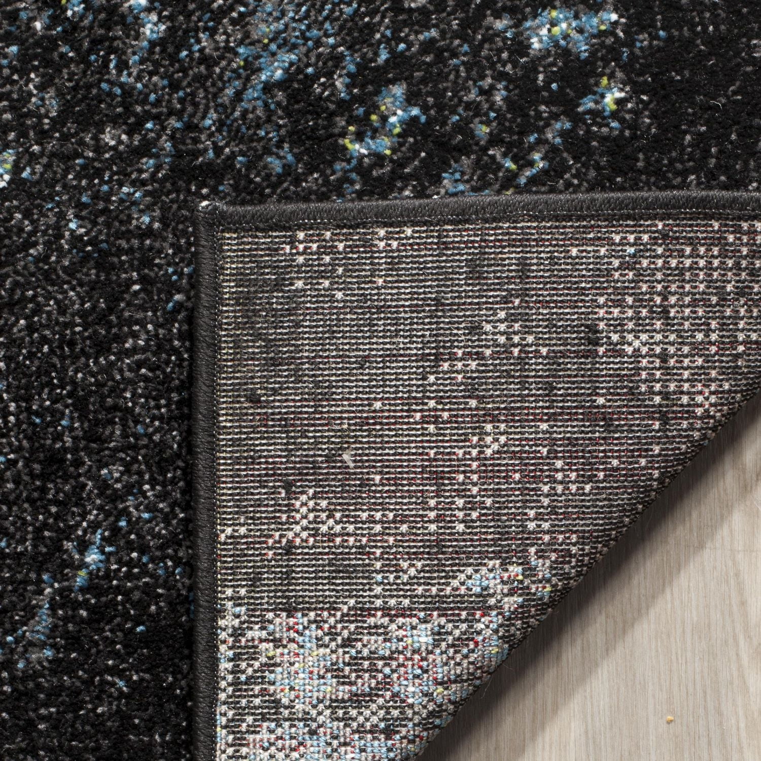 Safavieh Glacier Malanie Abstract Area Rug