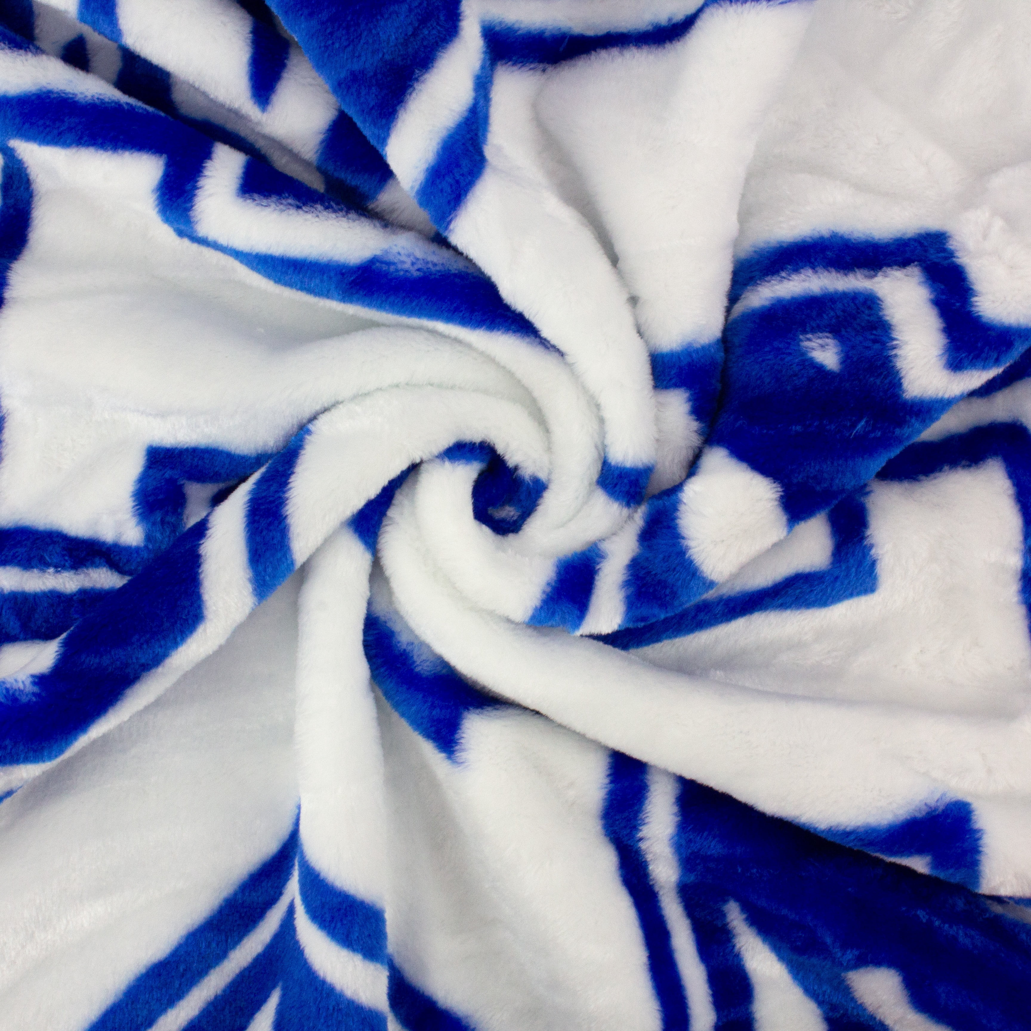 College Covers Everything Comfy Kentucky Wildcats Soft Raschel Throw Blanket, 60" x 50"