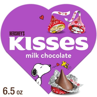 Hershey's Kisses Milk Chocolate Snoopy™ and Friends Valentine's Candy, Gift Box 6.5 oz