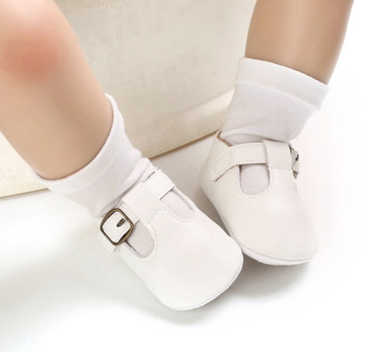 Laurenza's Baby Girls White SoftSole Mary Jane Shoes TStrap 1218m Size 4