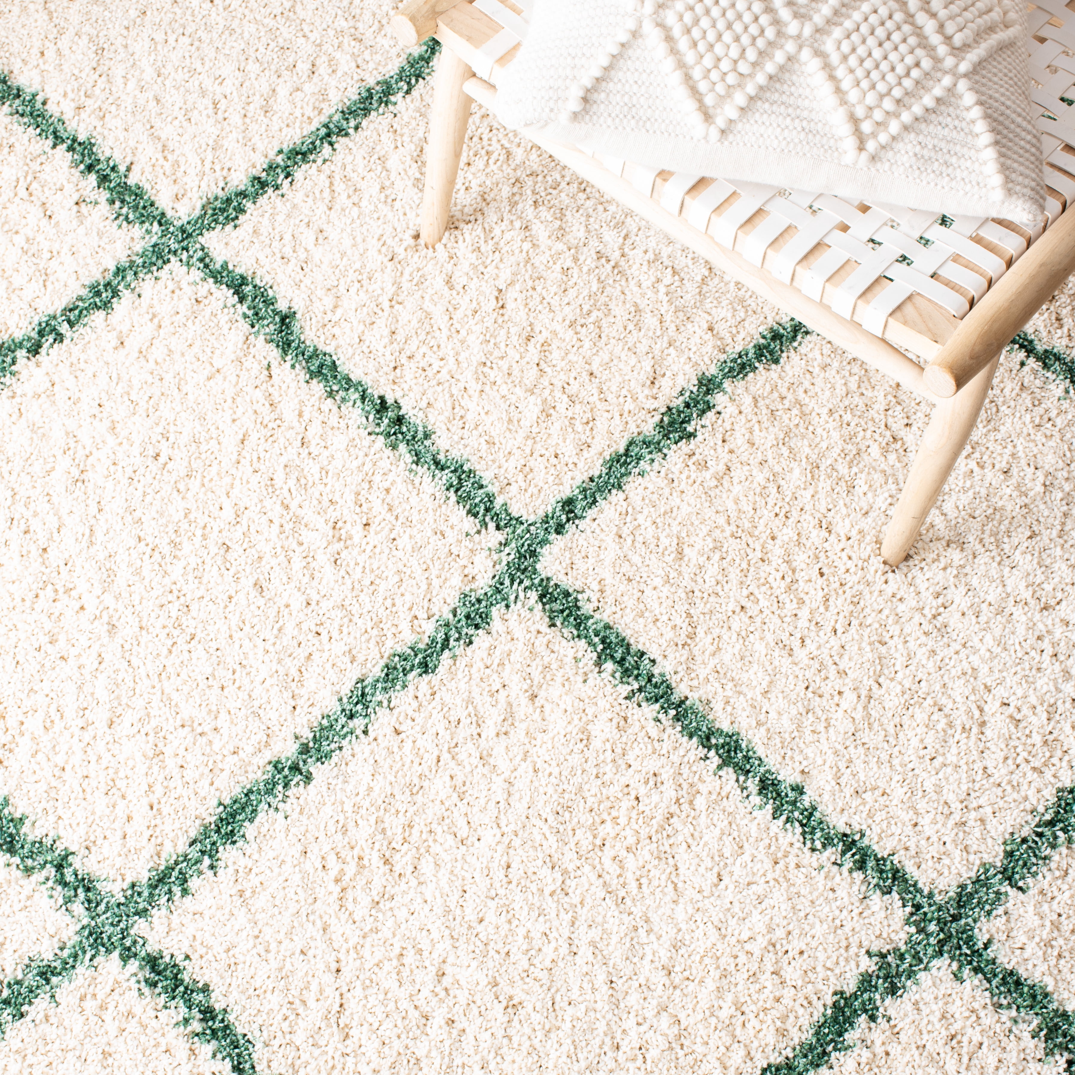 Safavieh Hudson Amias Geometric Shag Area Rug, Ivory/Green, 10' x 14'