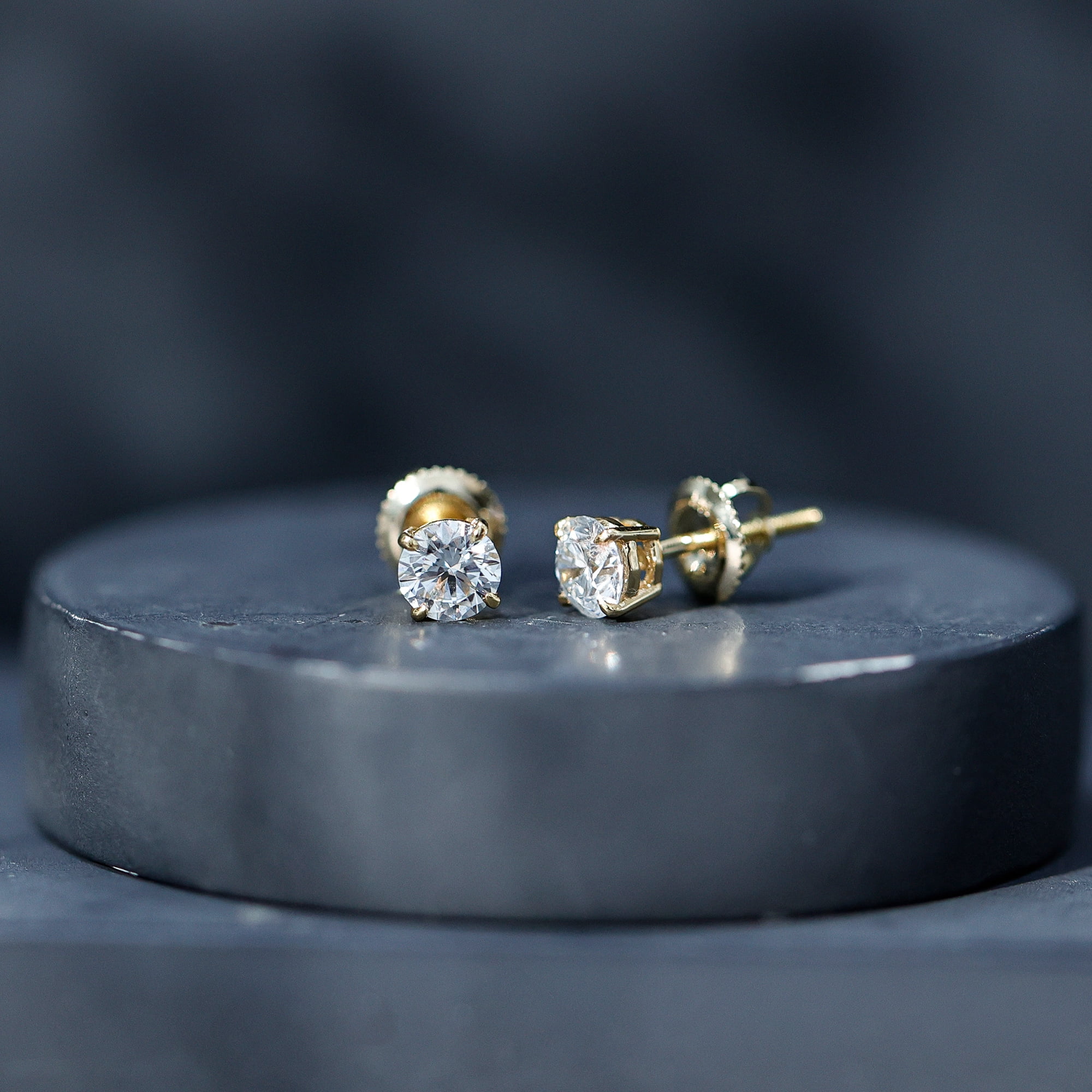 Rosec Jewels Lab Grown Diamond Earrings Unisex - 0.9 Ct - Round Lab Diamond Stud with Screw Back (EF-VS Quality) - Ready to Gift, 14K Yellow Gold