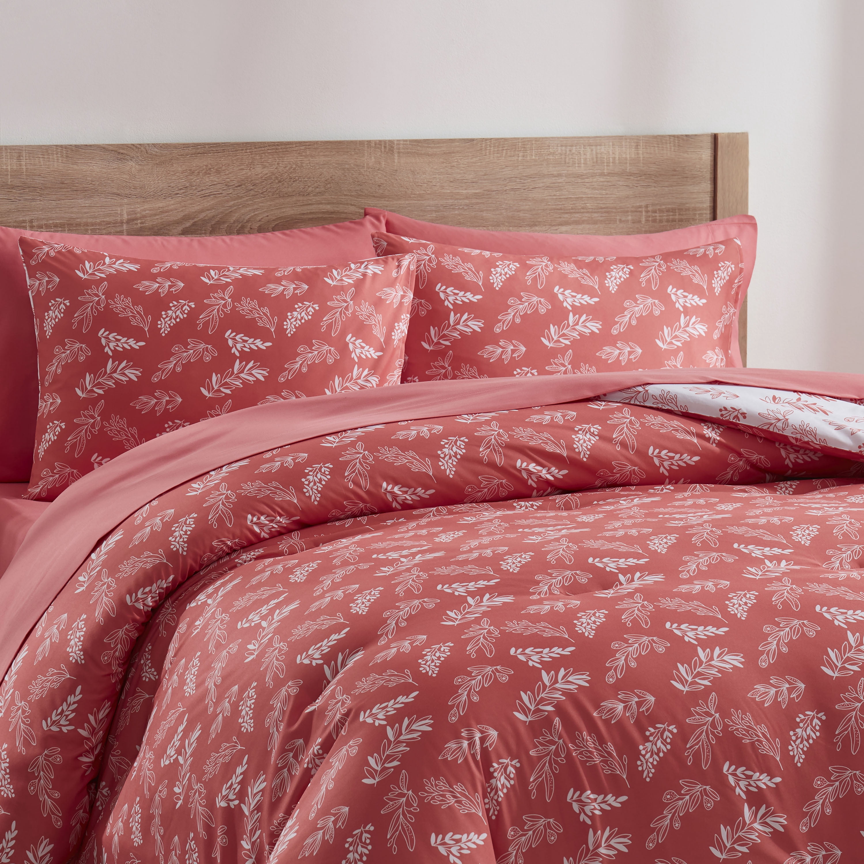 LammaLoe King Size Comforter Set, 7 Piece Botanical Bed in a Bag , Reversible Bedding Comforter Set with Sheets, Modern Bed Set, Flamingo Pink/Cloudstone