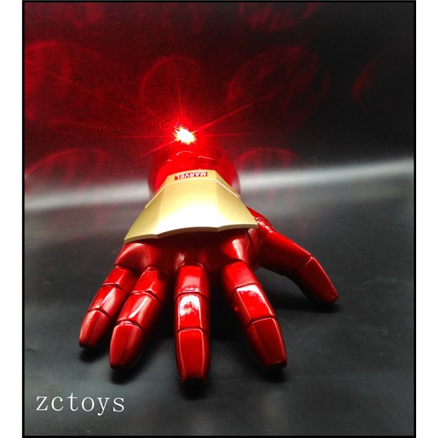 Guantes de Cosplay de Los Vengadores, manoplas de Iron Man con luz Led 1:1, guantes portátiles de PVC, juguetes de figuras de acción, regalos de cumpleaños para niños