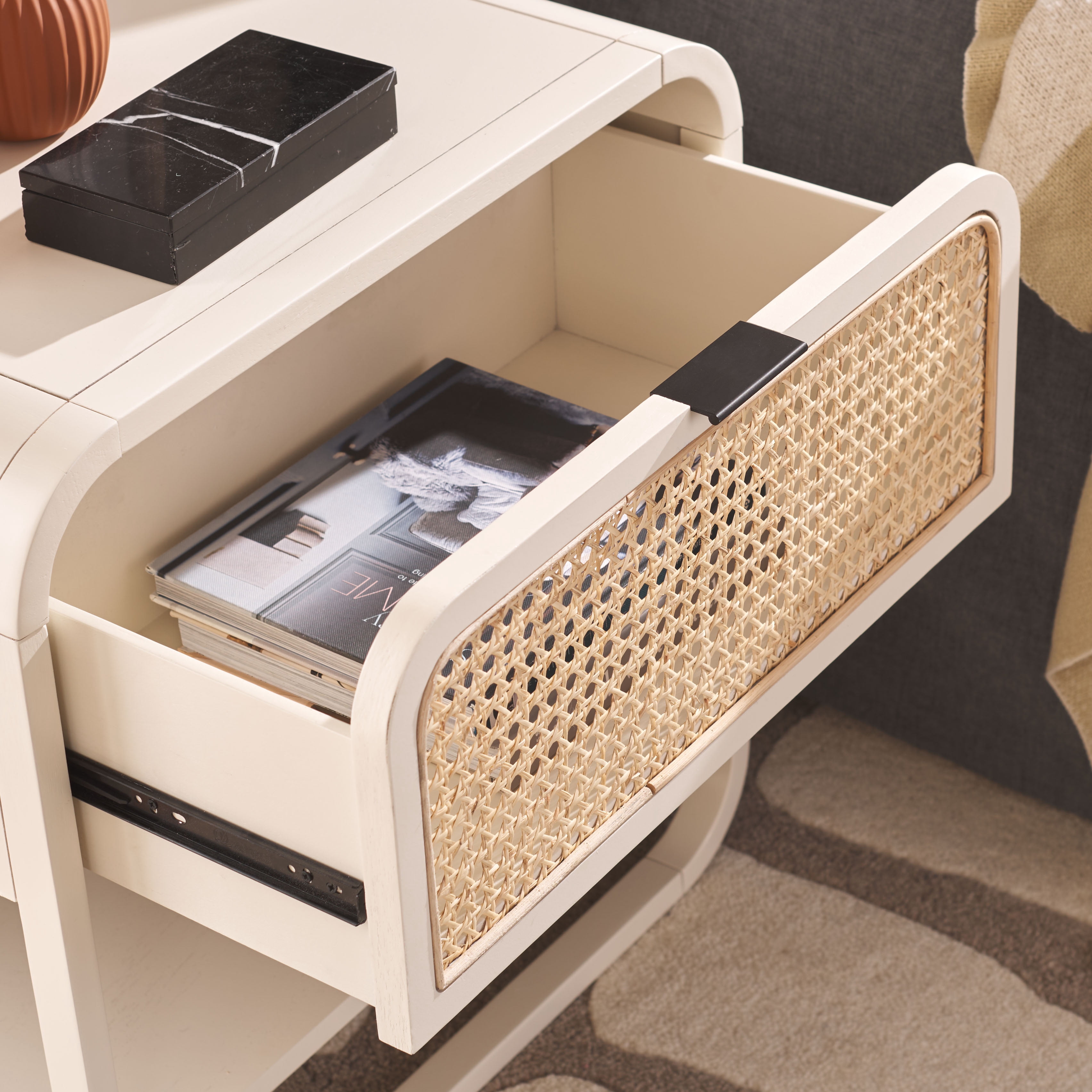 SAFAVIEH Yunis Contemporary 1 Drawer Nightstand,White/Natural Rattan