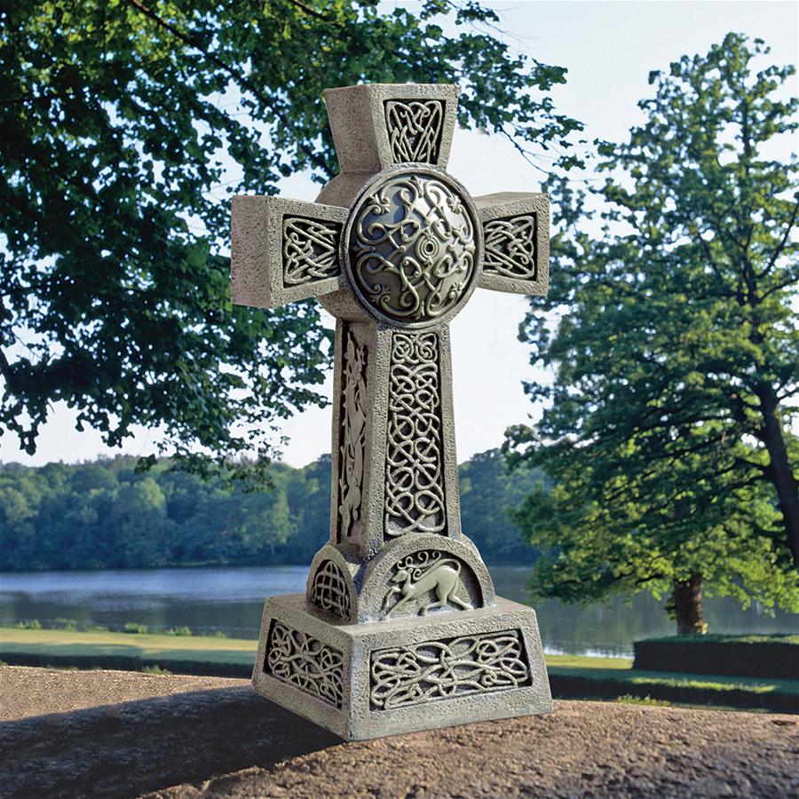 Design Toscano Donegal Celtic High Cross Statue