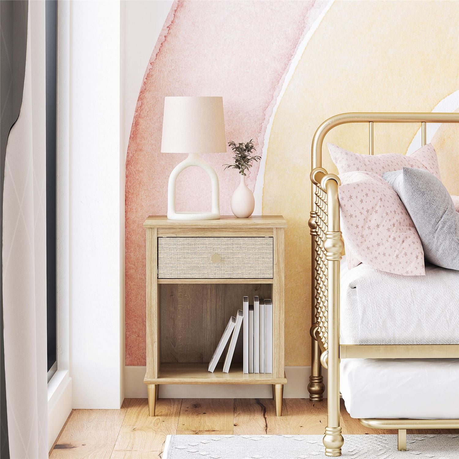 Table de chevet Shiloh de Little Seeds, naturel et rotin