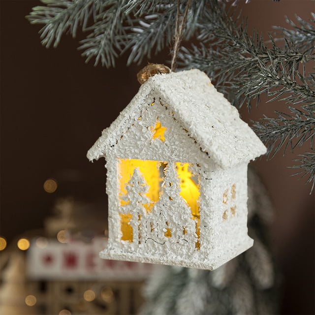 Xihbxyly Casa de Pueblo Navideña, Figuras de Resina con Iluminación Led, Farola Invernal y Decoración de Cedro, Adorno En Miniatura Diy, Escena Invernal, Decoración Navideña para Oficina, Dormitorio,