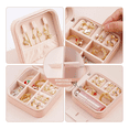 thumbnail image 4 of Caja De Almacenamiento De Joyas De Viaje Para Mujer 2 piezas, Color Rosa, 4 of 5