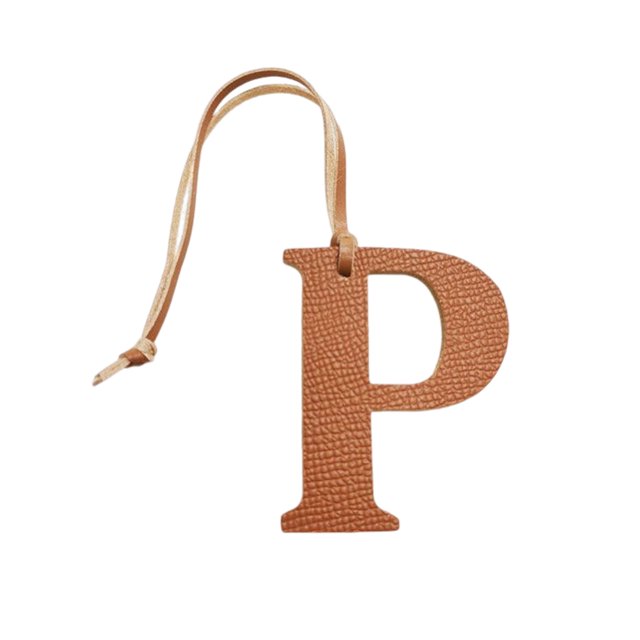 Jumpingount Bolso colgante P mayúscula letra inglesa adorno colgante ligero cuerda de cuero adornos finos de moda accesorio mujeres interior Accesorios de disfraces Marrón Jumpingount AP014085-06