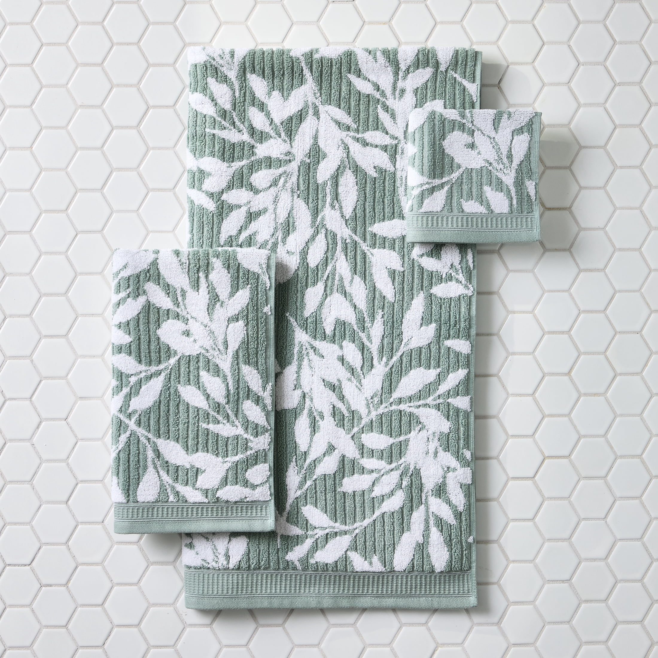 Better Homes & Gardens Signature Soft Floral 6 Piece Towel Set,Green River/Arctic White