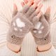 thumbnail image 1 of Guantes con garra de gato de dibujos animados bonitos, cálidos, acolchados, para invierno, con chanclas, guantes de punto para mujer, 1 of 5